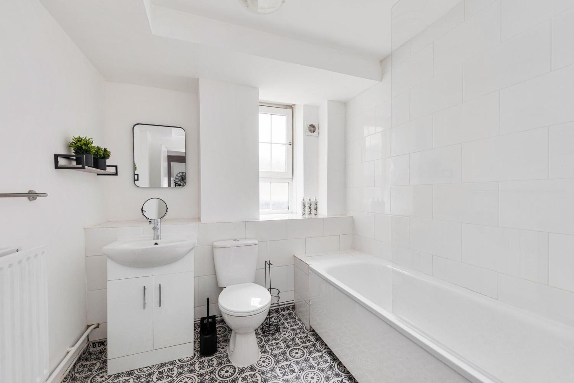 Sleek Shoreditch Hideout - 2 Bed Gem With Balcony In Central Londres Exterior foto