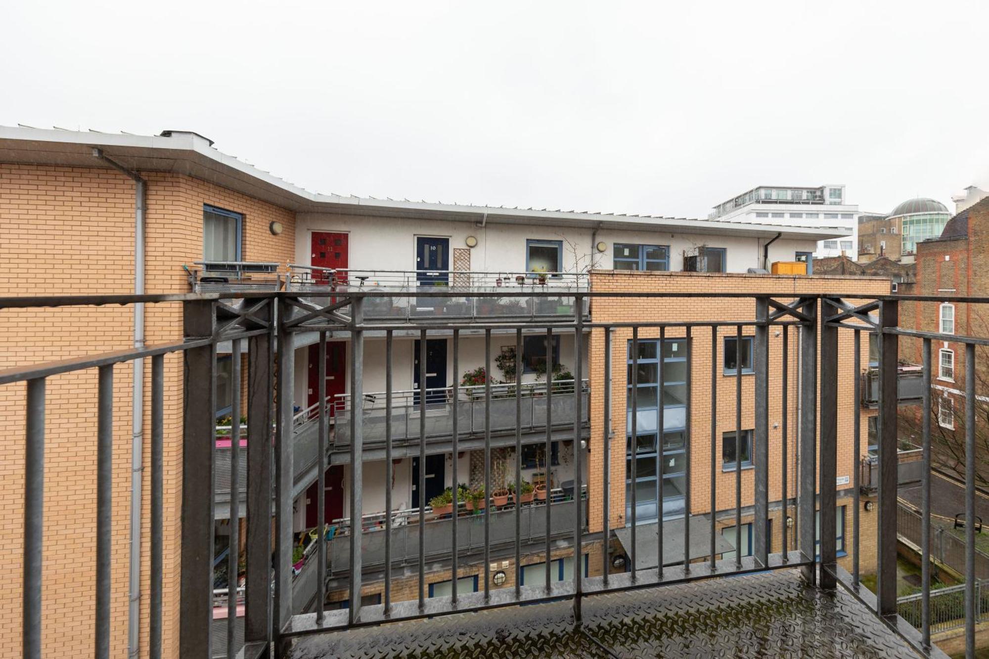 Sleek Shoreditch Hideout - 2 Bed Gem With Balcony In Central Londres Exterior foto